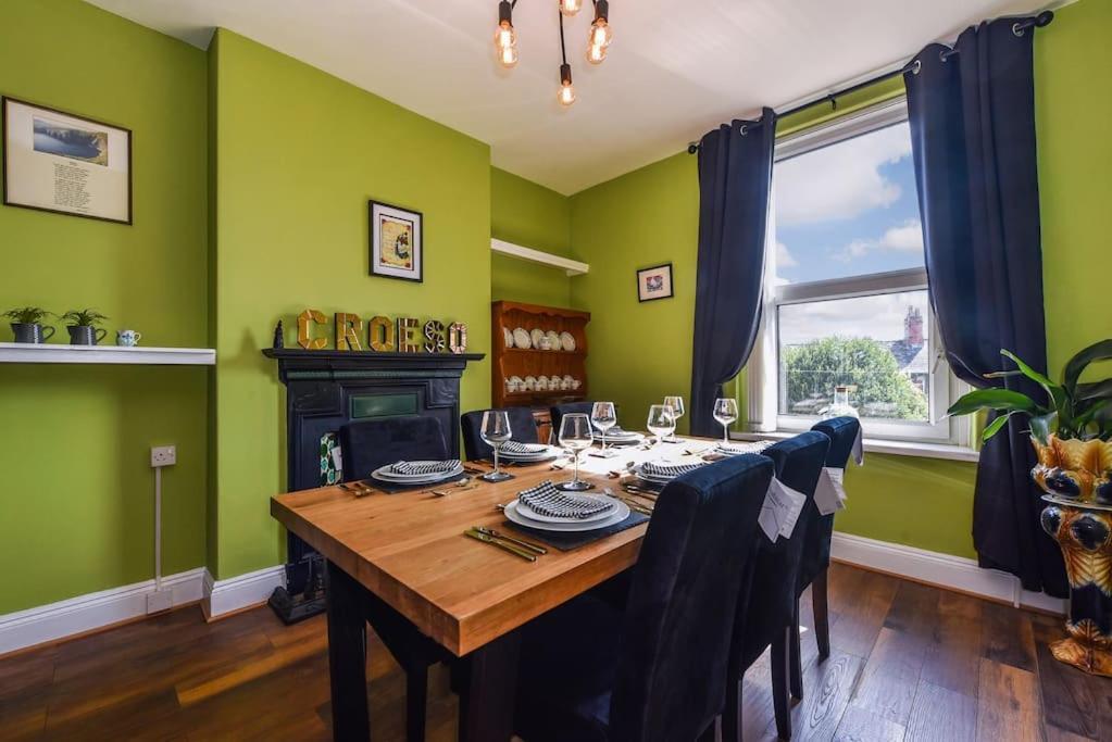 Traditional 3-Bed Property In Pontcanna With Parking カーディフ エクステリア 写真